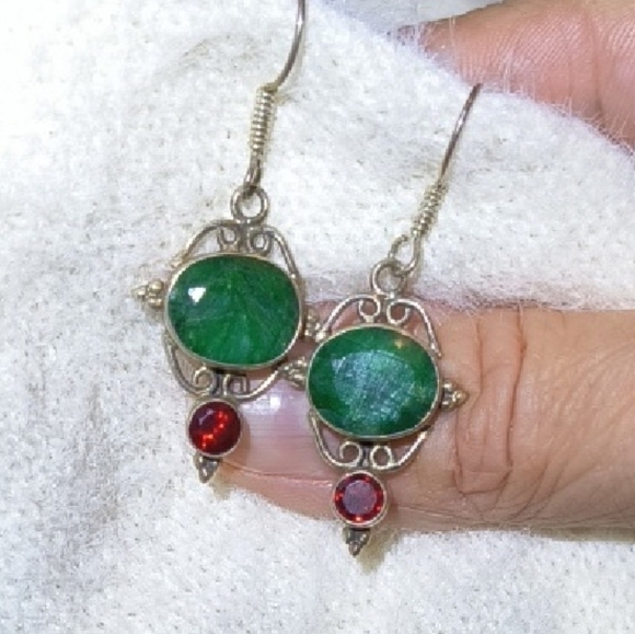 Elegant Emerald and Garnet Gemstone .925 Silver Earrings - Picture 2 of 5